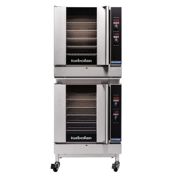Moffat G32D5/2 TurbofanÂ® Double Full Size Natural Gas Convection Oven - 66,000 BTU [Usually ships within 4 - 8 business days]