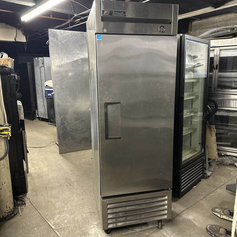 TRUE T-23F USED SINGLE DOOR REACH IN FREEZER