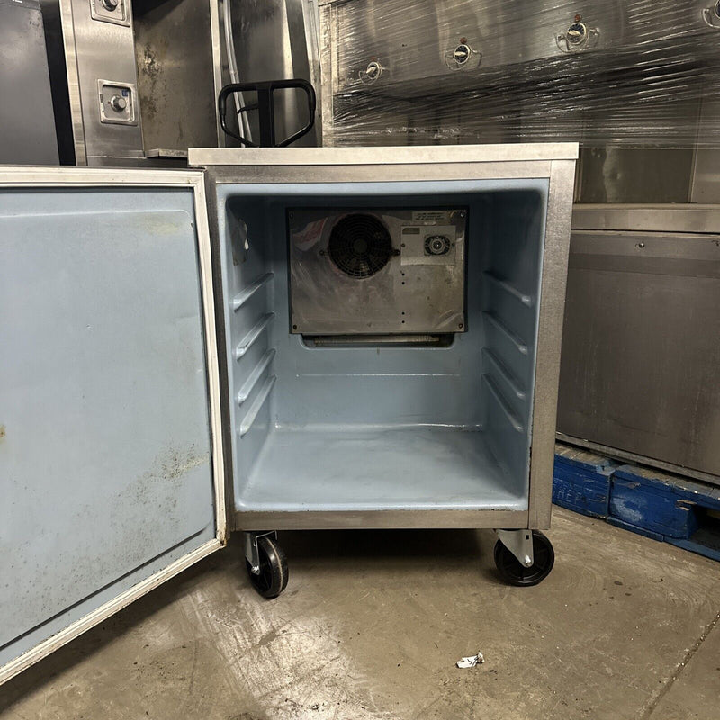 DELFIELD 27” USED UNDERCOUNTER REFRIGERATOR COOLER