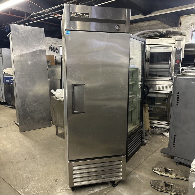 TRUE T-23F USED SINGLE DOOR REACH IN FREEZER