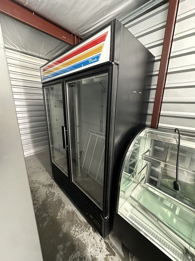 TRUE GDM-49F 2 DOOR USED REACH IN GLASS FREEZER MERCHANDISER