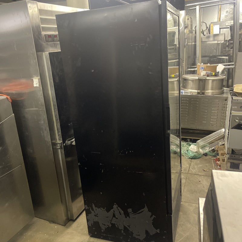 ROYAL VENDORS RVCF-027 SINGLE GLASS DOOR REFRIGERATOR MERCHANDISER USED