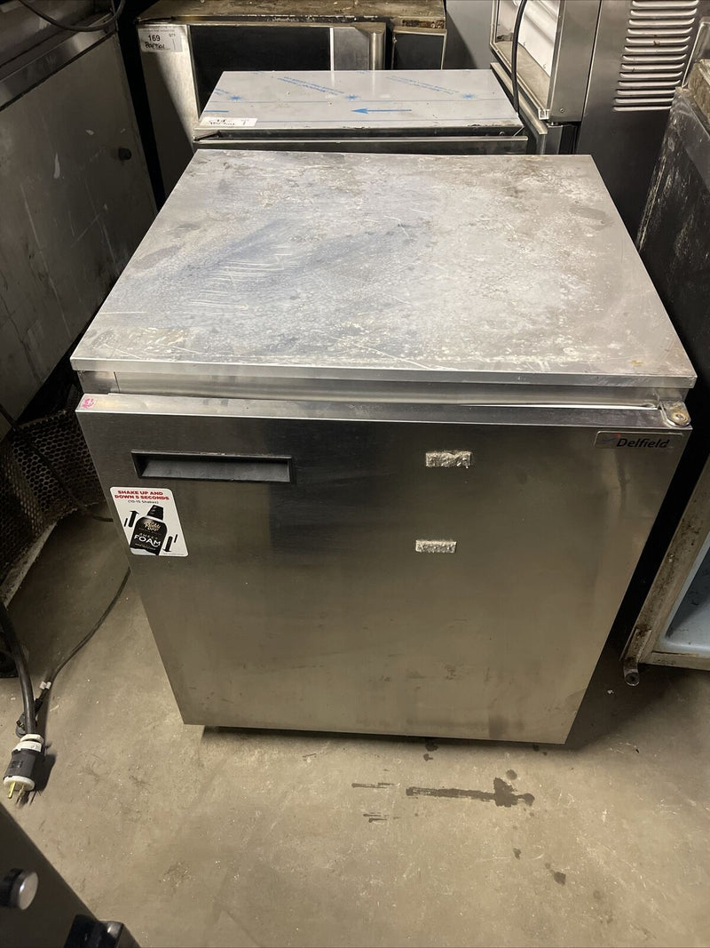 DELFIELD 27” UNDERCOUNTER REFRIGERATOR COOLER USED