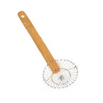 Thunder Group SLSKR108GV 8" Galvanized Steel Fine Mesh Bamboo Handled Skimmer