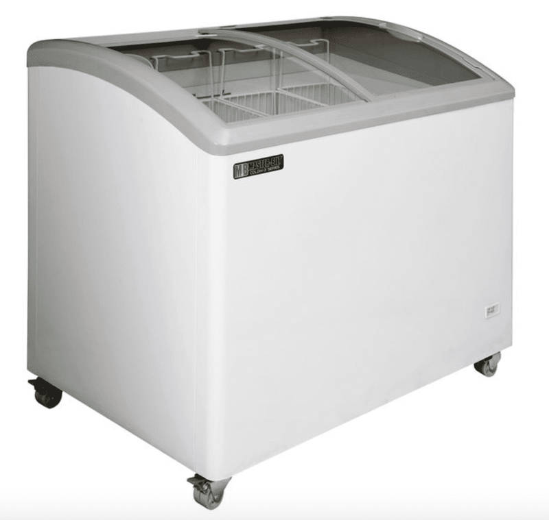 Master-Bilt MSC-41AN 41" Curved Top Display Freezer