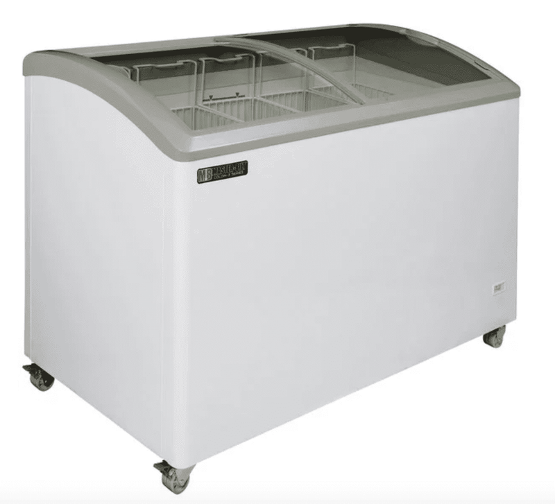 Master-Bilt MSC-49AN 49" Curved Top Display Freezer