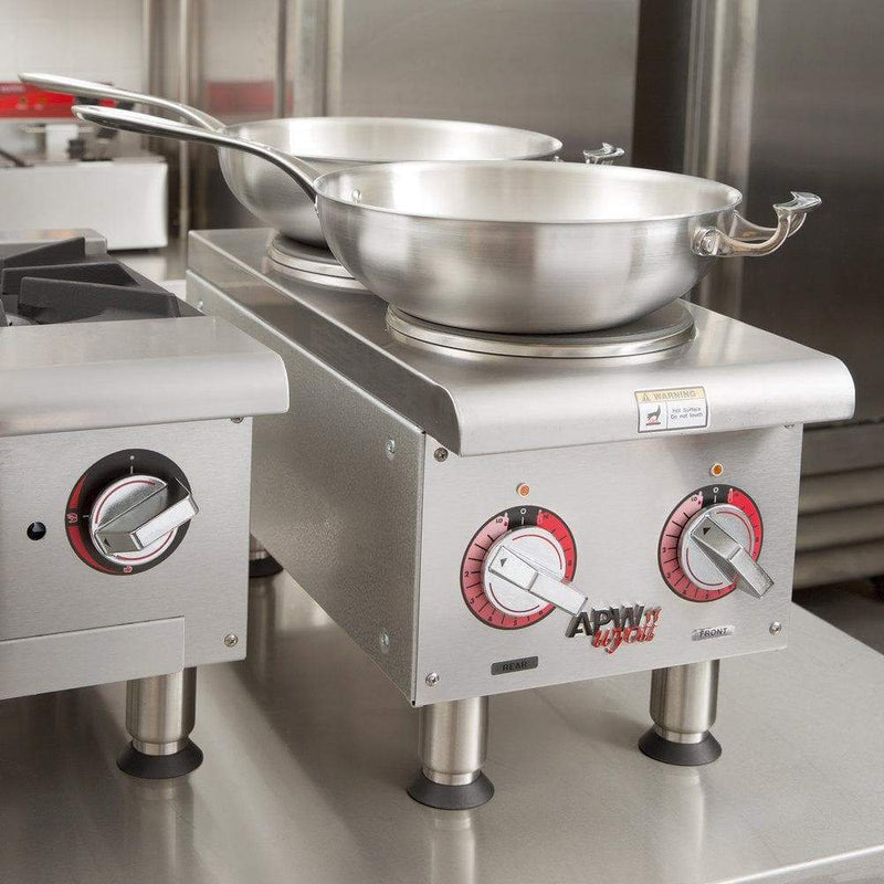 APW Wyott SEHPi-240V Electric 2 Burner Hot Plate - 240V