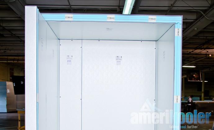 Amerikooler Walk-In Storage Cooler / INDOOR / With Floor / 6'W x 6'L x 7'7"H