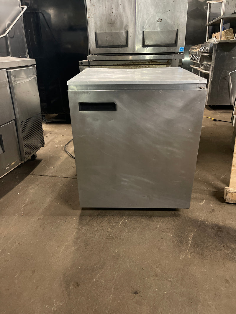 DELFIELD 27” COMMERCIAL UNDERCOUNTER REFRIGERATOR USED