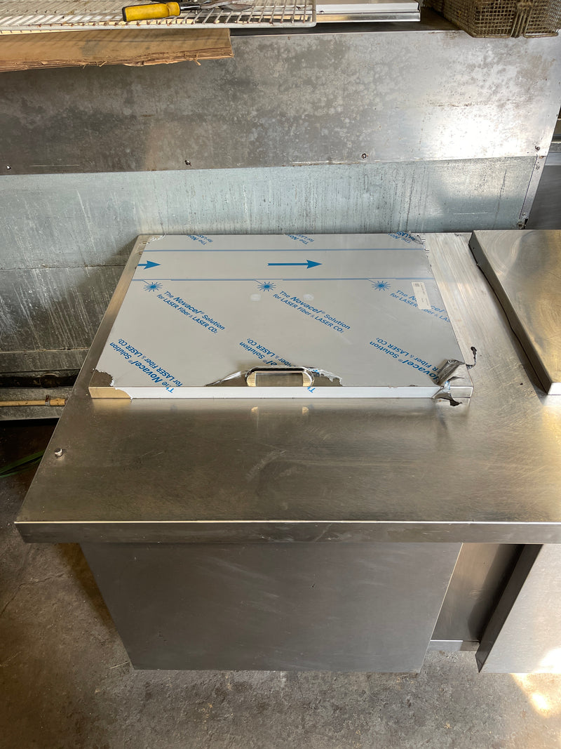 CONTINENTAL SW60 60” PAN RAIL REFRIGERATED PREP TABLE USED