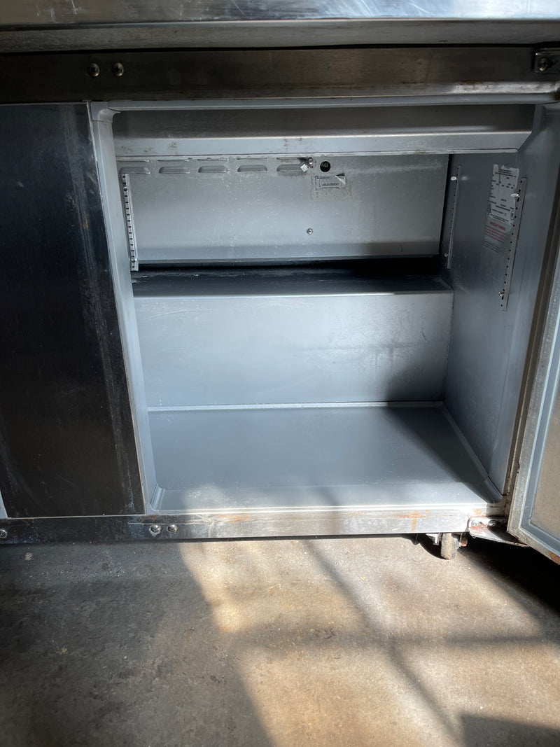 CONTINENTAL SW60 60” PAN RAIL REFRIGERATED PREP TABLE USED